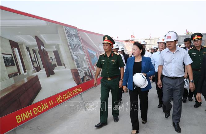 Chủ tịch Quốc hội Nguyễn Thị Kim Ngân thăm và kiểm tra tiến độ thi công Nhà Quốc hội Lào

